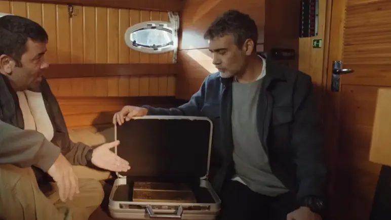 Maviye Sürgün 4. bölüm izle