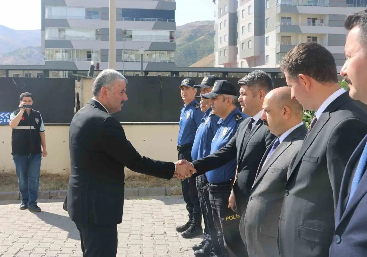 Bitlis Emniyet Müdürü Ortaç Şekeroğlu görev başında! Peki Ortaç Şekeroğlu kimdir, kaç yaşında, nereli? - HY Gazete