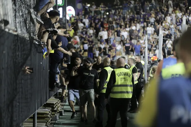 Fenerbahçe-Maribor maçında ne oldu, neden kavga çıktı?