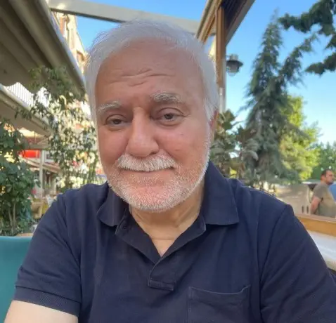 Nihat Hatipoğlu sağlık durumu nasıl, neden hastaneye kaldırıldı? Nihat Hatipoğlu hastalığı nedir?