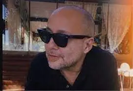 İzzet Çapa kimdir? İzzet Çapa kaç yaşında, nereli, hangi aileden geliyor? İzzet Çapa'nın mesleği ne? İzzet Çapa evli mi? İzzet Çapa hayatı ve biyografisi!