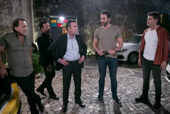 Arka Sokaklar CANLI izle! KANAL D Arka Sokaklar yeni bölüm full HD canlı yayın izle!