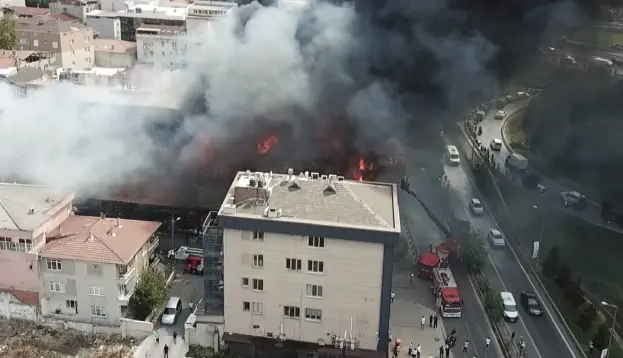 İstanbul Ataşehir'de yangın mı çıktı? Ataşehir'deki yangında son durum nedir, söndürüldü mü?