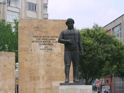 Kurtdereli Mehmet Pehlivan kimdir? Adına güreş müsabakaları düzenlenen Kurtdereli Mehmet Pehlivan kimdir? Başarıları nelerdir? Atatürk, onun hakkında neler dedi?