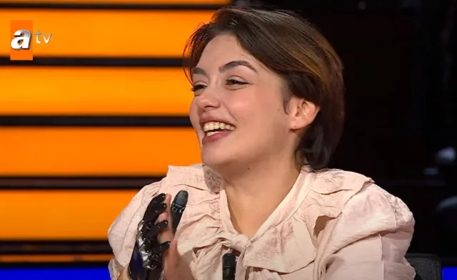 Kim Milyoner İster Rabia'nın koluna ne oldu, neden protez? Milyoner Rabia Birsen Güvercin kaza mı geçirdi?