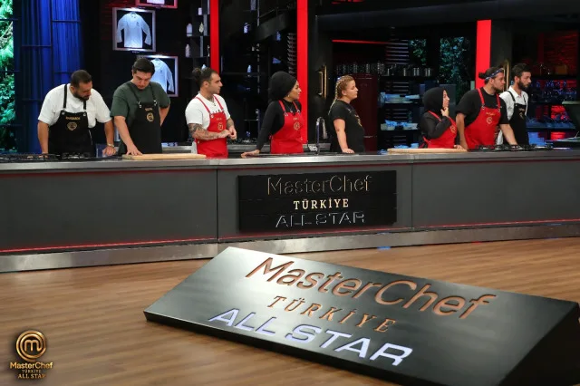 Masterchef dün akşam kim kazandı, kim elendi? Masterchef 21 Eylül kazananı kim, yeni takımlar oluştu mu?