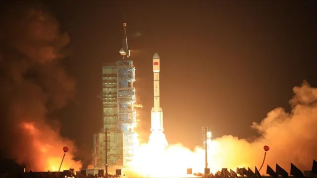 Çin, Ay'a yerleşme planına hız verdi! İlk hedef mağaralar
