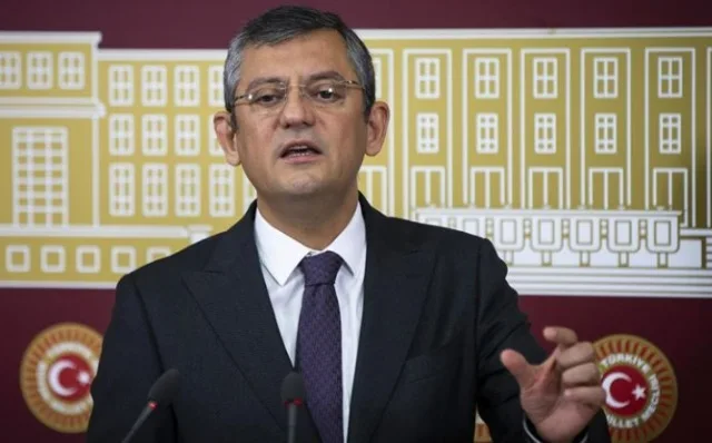 Özgür Özel kimdir? Kaç yaşında, nereli? Özgür Özel hangi partiden?