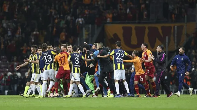 Dünyanın en büyük 20 derbisi! Galatasaray - Fenerbahçe derbisi ilk 5'te