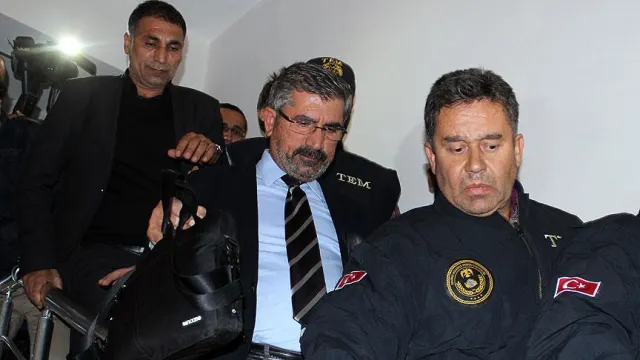 Tahir Elçi nasıl öldü, öldürüldü, kim öldürdü? Eski Diyarbakır Barosu Başkanı Tahir Elçi'yi kim öldürdü, katil zanlısı kim?