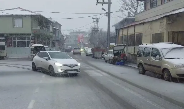 İstanbul'da kar var mı, kaç gün sürecek? 29-30 Ocak kar yağacak mı? Bu hafta hava karlı mı?