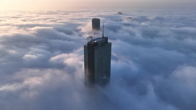 İstanbul'da yoğun sis etkisi: Ulaşımı etkiledi mi, seferler iptal mi?
