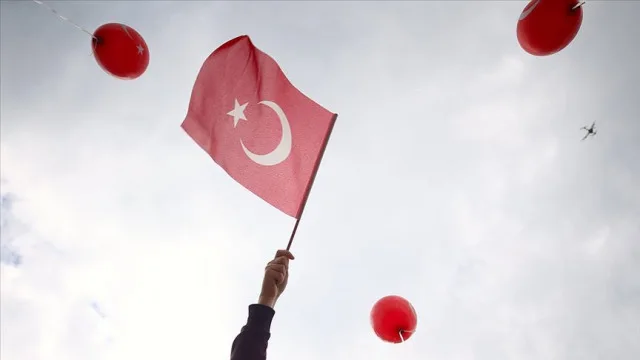 27-28-29 Ekim İETT ücretsiz mi? Cumhuriyet bayramında İETT 29 Ekim ücretsiz mi? Resmi tatillerde toplu taşıma ücretsiz mi?