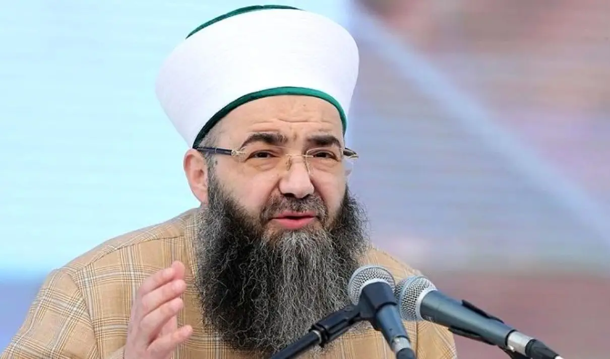 Ahmet Mahmut Ünlü kimdir? Ahmet Mahmut Ünlü nereli ve kaç yaşındadır?