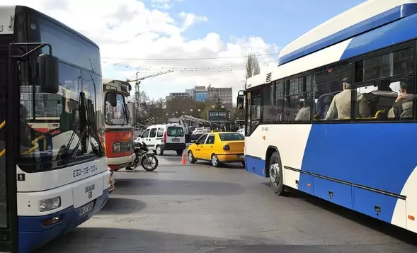 Ankara'da Pazartesi günü otobüsler çalışmayacak mı? 25 Eylül Ankara'da otobüsler çalışmıyor mu, neden?