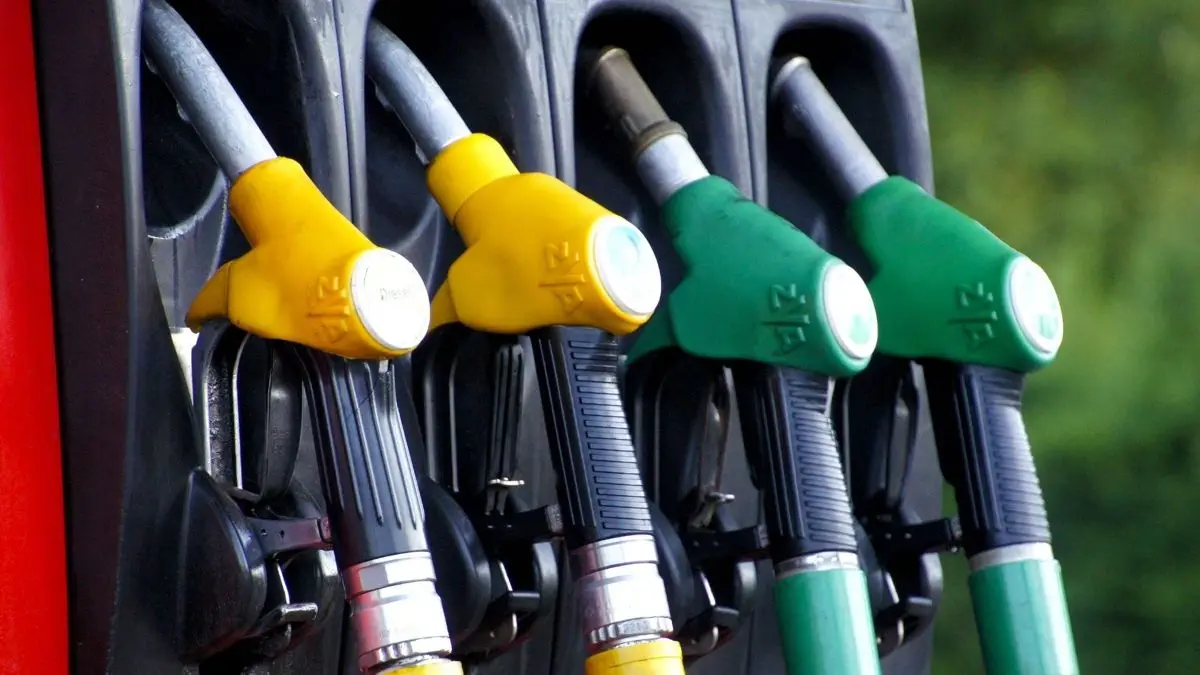 Benzine yüzde kaç zam geldi? 1 litre benzin kaç TL?