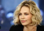 Charlize Theron kimdir? Oyuncu Charlize Theron Kimdir? Charlize Theron nereli kaç yaşında? - HY Gazete