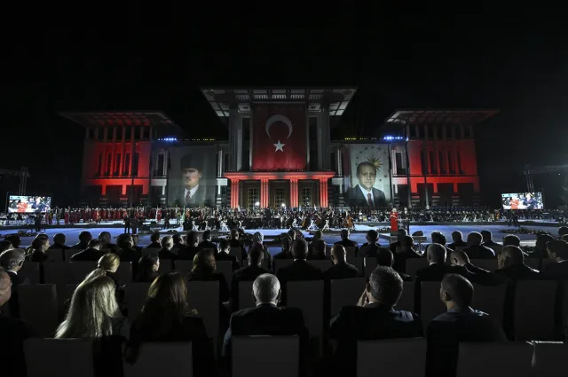 CUMHURİYET 100. YIL MARŞI SÖZLERİ! 100. yıl marşını kim yazdı, bestecisi kim? İşte, 100. YIL MARŞ DİNLE!