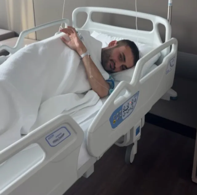 CZN Burak hasta mı, neden ameliyat oldu? CZN Burak sağlık durumu nasıl?