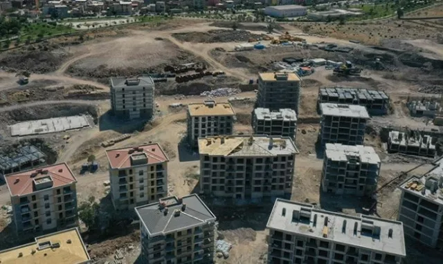 Deprem konutları ne zaman teslim edilecek? Deprem konutları inşaatı başladı mı? Deprem konutları son durum ne?