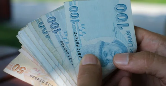 Emekli maaş zamları Resmi Gazete'de yayınlandı mı? Emekli zammı ne zaman yatacak?