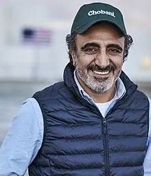 Hamdi Ulukaya kimdir ve nerelidir? Hamdi Ulukaya kaç yaşında? Hamdi Ulukaya kürt mü? Hamdi Ulukaya serveti ne kadar? Hamdi Ulukaya kiminle evli?