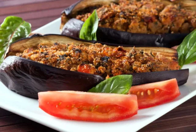 İmambayıldı nasıl yapılır, püf noktası ne? Masterchef İmambayıldı tarifi! İmambayıldı için gerekli malzemeler! İmambayıldı hangi yöreye ait?