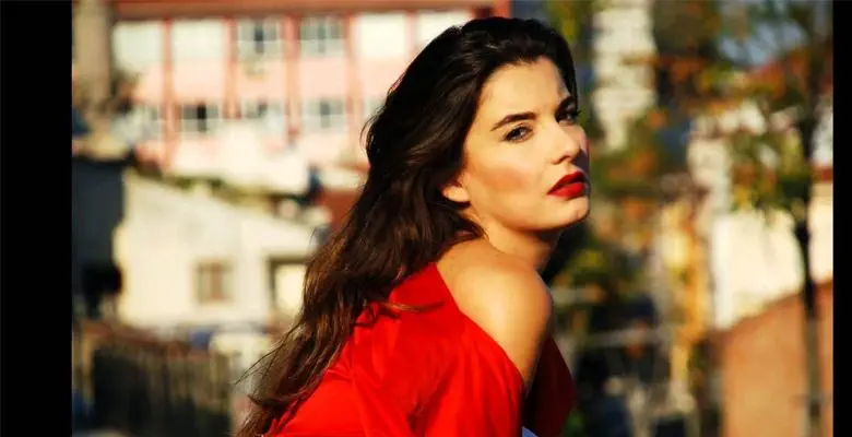 İrem Altuğ kimdir? İrem Altuğ kaç yaşında, nereli? - HY Gazete
