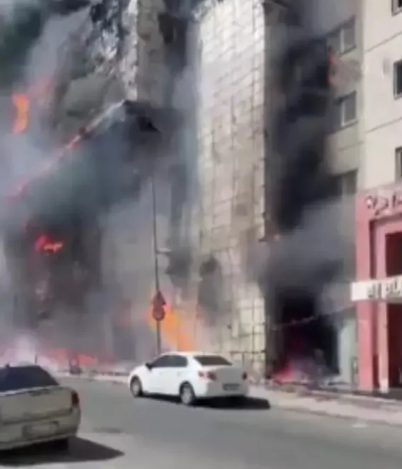 İstanbul Esenyurt'ta yangın SON DAKİKA! Esenyurt'ta yangın söndürüldü mü? İstanbul Esenyurt'ta çıkan yangında son durum nedir?