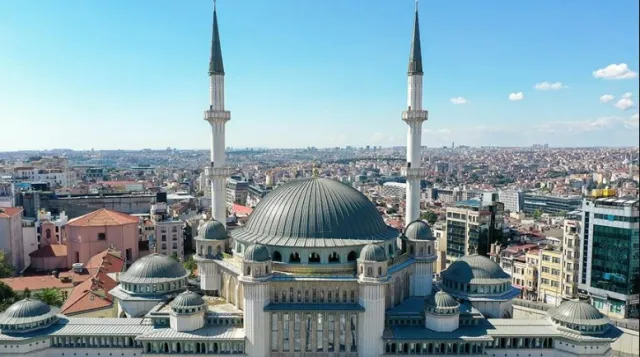 İSTANBUL İFTAR SAATİ 22 MART | Akşam ezanı kaçta okunuyor, iftar saati kaçta? Ankara, İzmir, Bursa il il iftar saatleri!