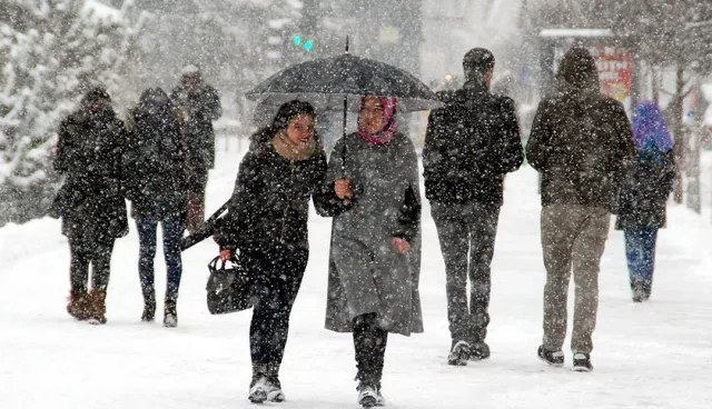 İstanbul'a kar ne zaman yağacak? İstanbul'da kar yağışı hangi tarihte başlayacak, yarın kar yağacak mı?