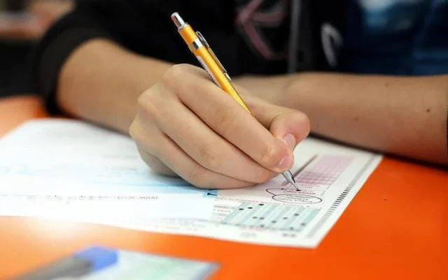 KPSS P121 puan türü nedir? KPSS P121 puanı ile alım yapan kurumlar neresi?