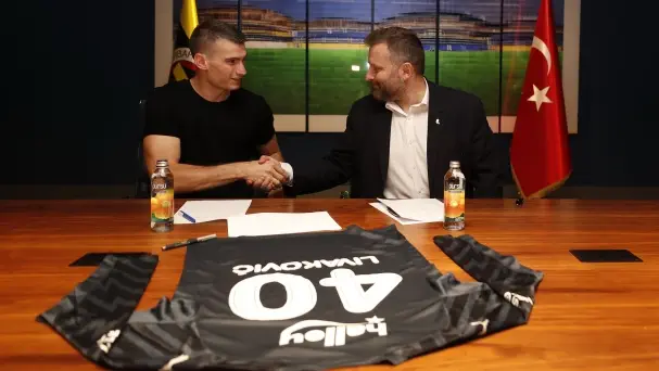 Livakovic Fenerbahçe ile kaç yıllık sözleşme imzaladı? Sözleşme detayları