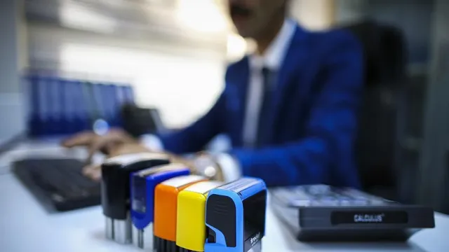 Memur çalışma saatleri düşüyor mu? 9-5 çalışma bitti mi? Memurlar kaç saat çalışacak 2023?