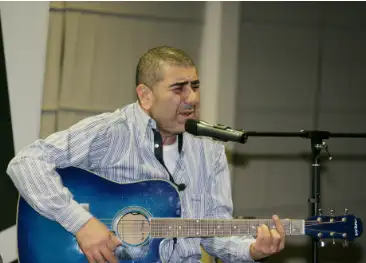 Metin Özülkü kimdir? Metin Özülkü nereli kaç yaşında? Sanatçı Metin Özülkü'nün albümleri nelerdir? Metin Özülkü evli mi?