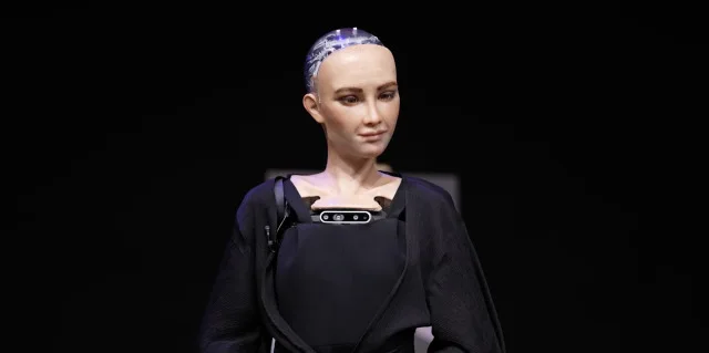 Mevzular Açık Mikrofon Sophia ne zaman ve nerede yayınlanacak? İlk insansı robot Sophia Açık Mikrofon 16.Bölüm izle!