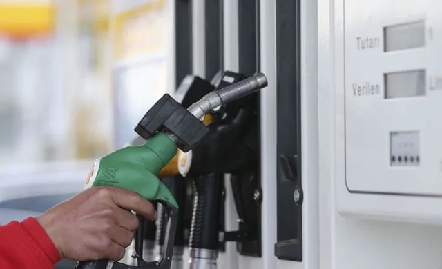 MOTORİNE İNDİRİM VAR! Motorine indirim yapılacak mı? Motorine ne kadar, kaç TL indirim gelecek?