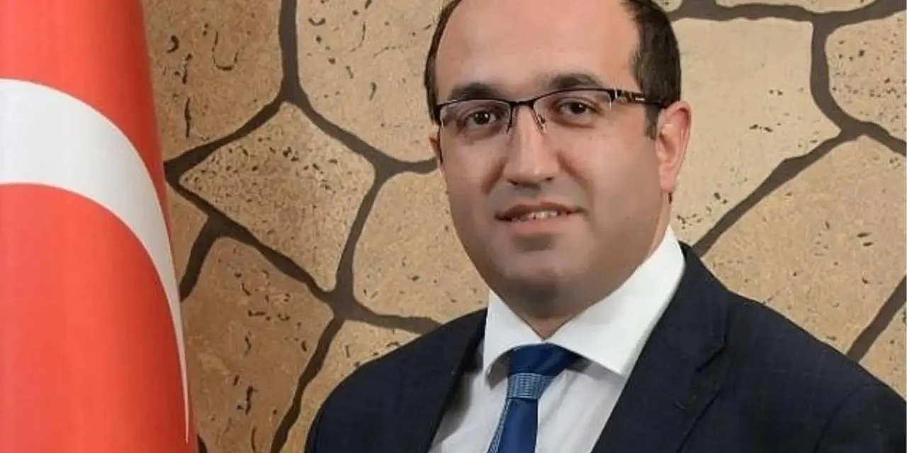 Mustafa Çöl kimdir? Mustafa Çöl nereli ve kaç yaşında?