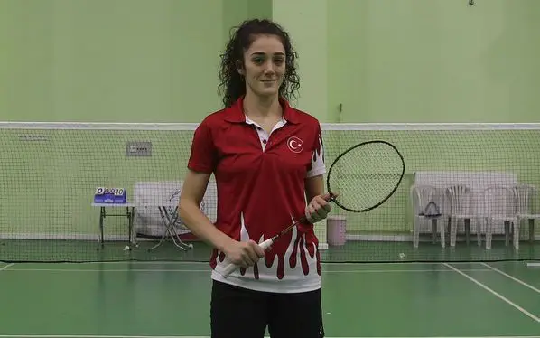 Neslihan Yiğit Arın kimdir? Milli badmintoncu Neslihan Yiğit Arın kaç yaşında, nereli? - HY Gazete