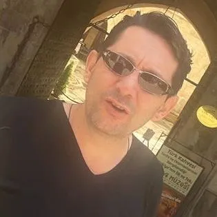 Okay Aksoy kimdir? Maden Mühendisi Okay Aksoy kimdir, nerelidir, kaç yaşında,nereli? - HY Gazete