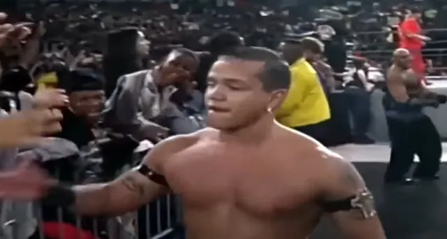 Rey Mysterio maskesiz hali! (GERÇEK YÜZÜ) Rey Mysterio maskesiz yüzü nasıl, görüntüsü var mı?