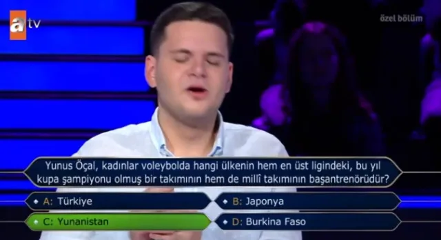 Yunus Öçal kadınlar voleybolda hangi ülkenin hem en üst ligindeki, bu yıl kupa şampiyonu olmuş bir takımın hem de milli takımının baş antrenörüdür.